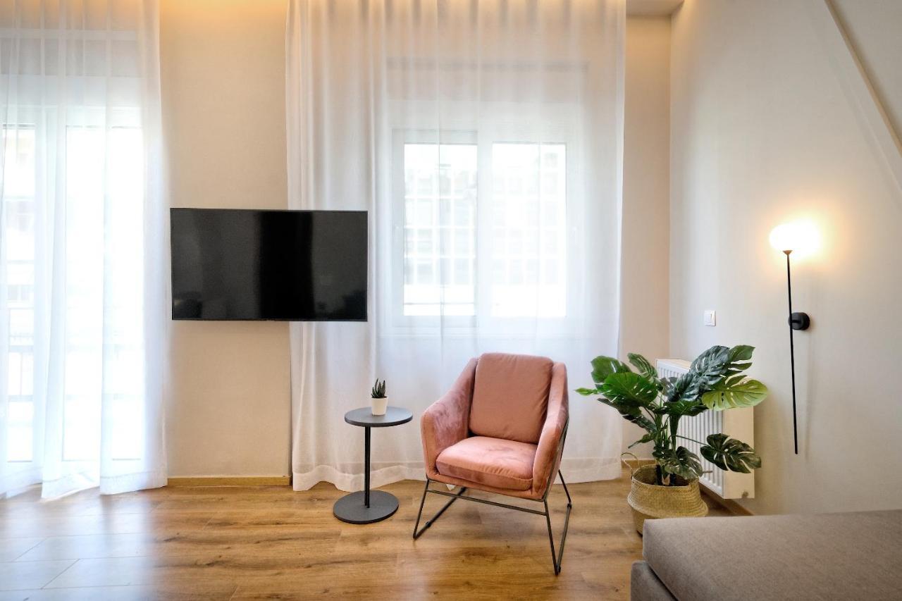 The Flirty Athens Apartment Exterior photo