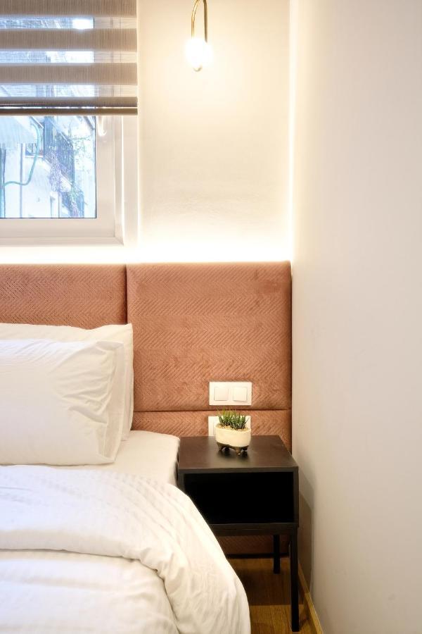 The Flirty Athens Apartment Exterior photo